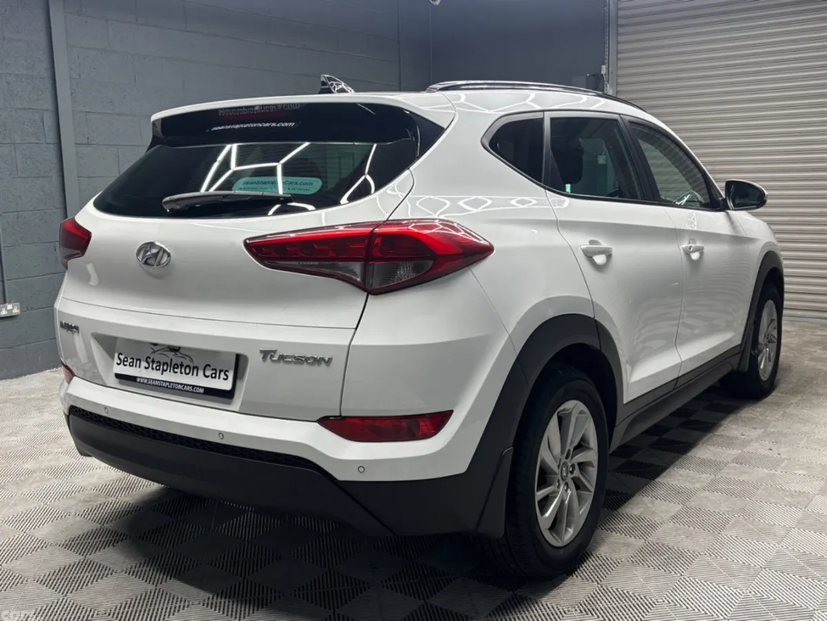Hyundai Tucson MPV, Diesel, 2016, White