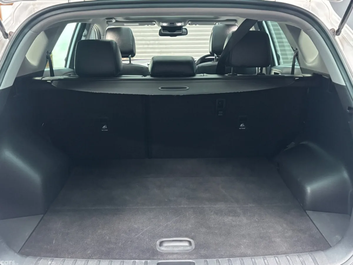 Hyundai Tucson MPV, Diesel, 2016, White
