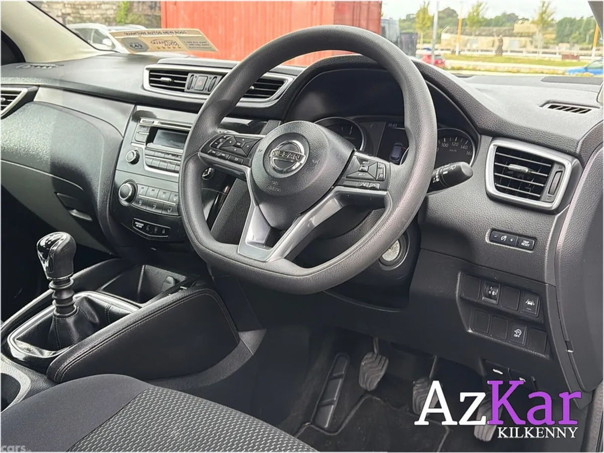 Nissan Qashqai SUV, Diesel, 2018, Grey