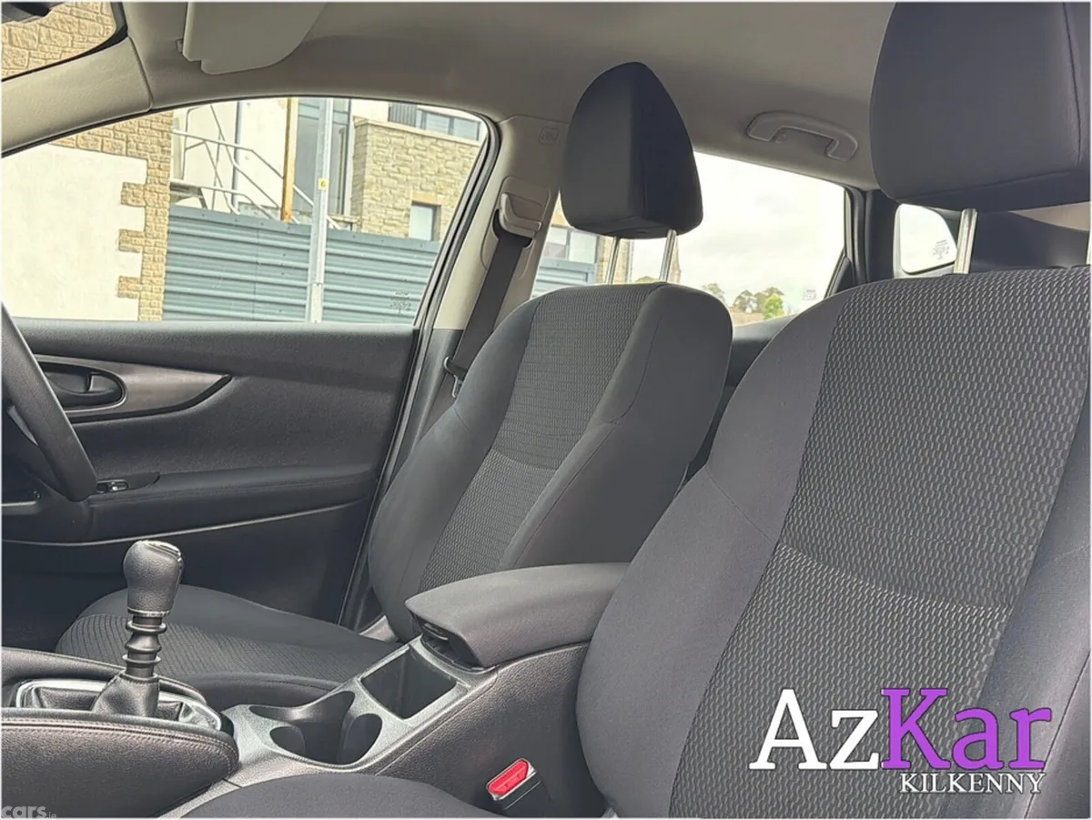 Nissan Qashqai SUV, Diesel, 2018, Grey