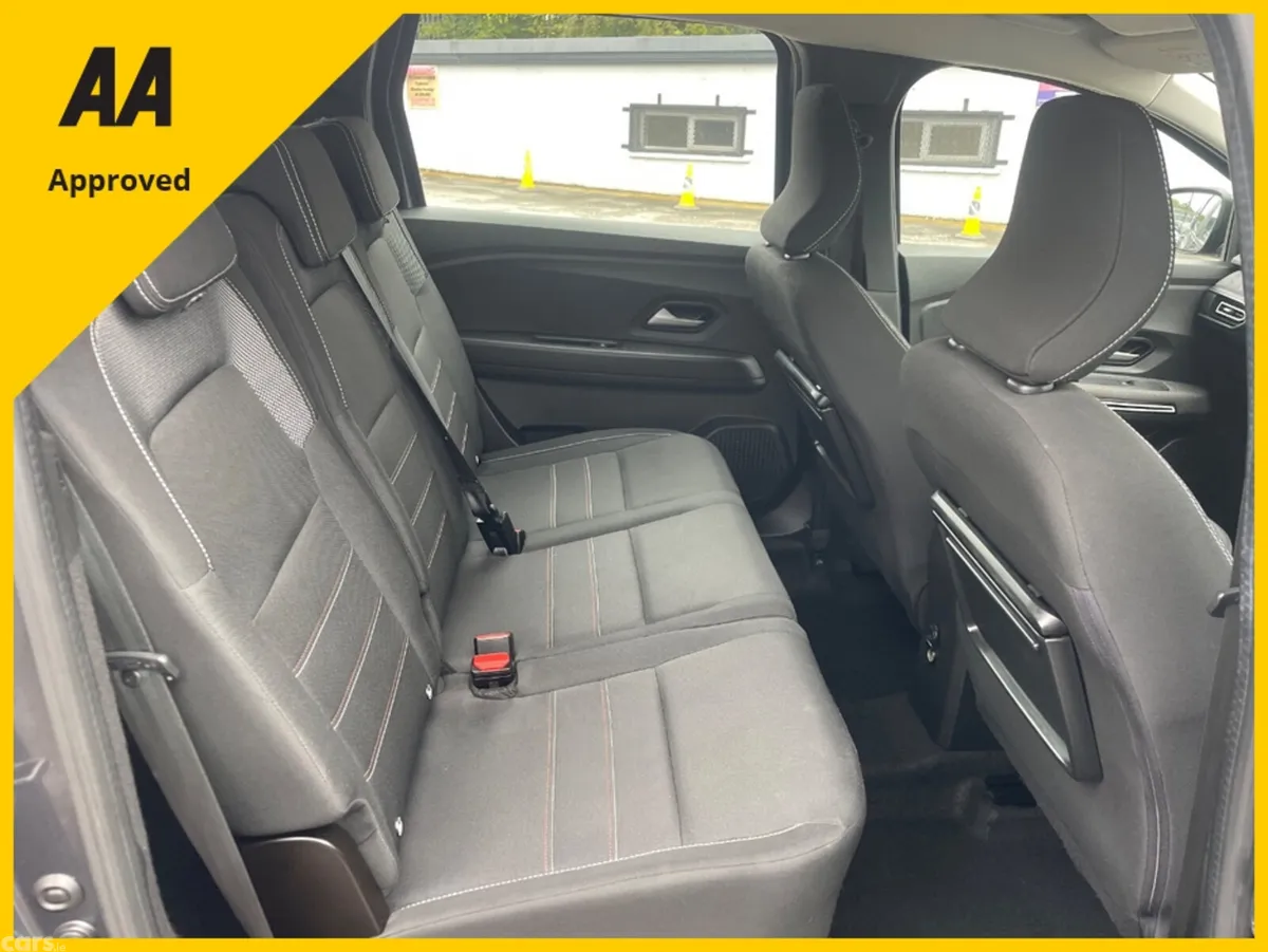 Dacia Jogger MPV, Petrol, 2023, Grey