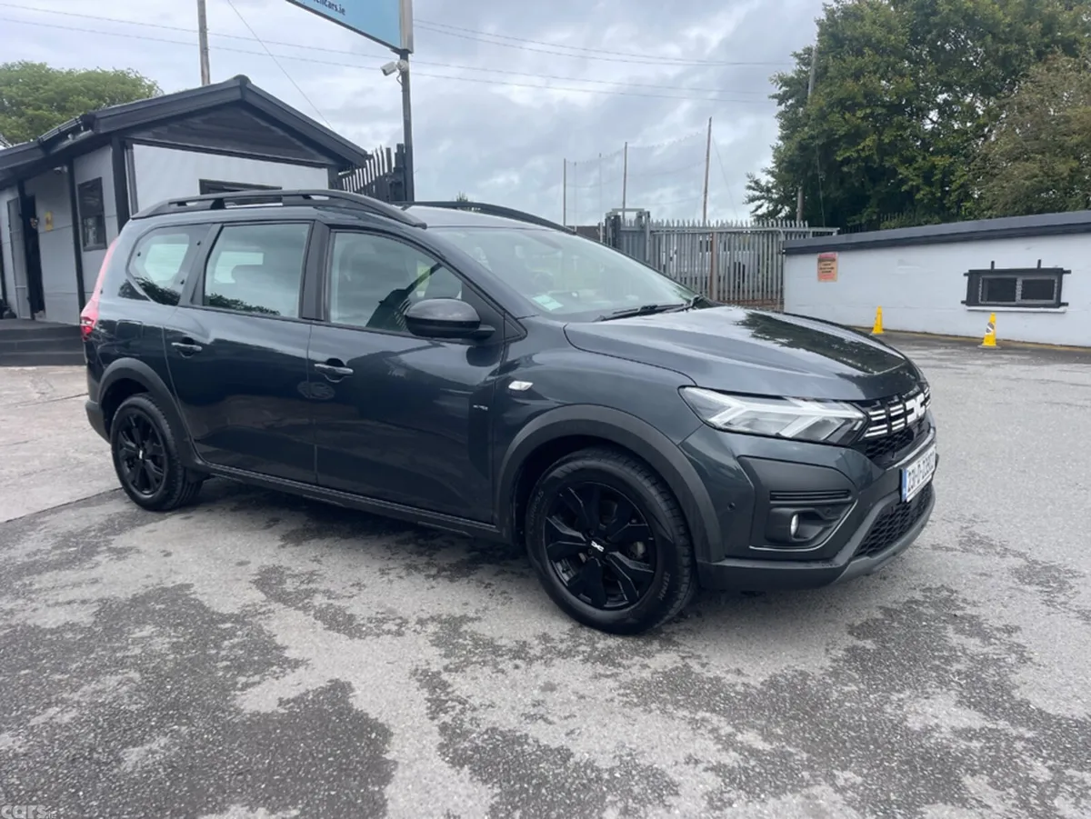 Dacia Jogger MPV, Petrol, 2023, Grey