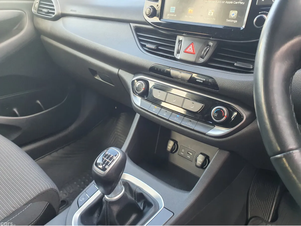 Hyundai i30 Hatchback, Petrol, 2020, Black