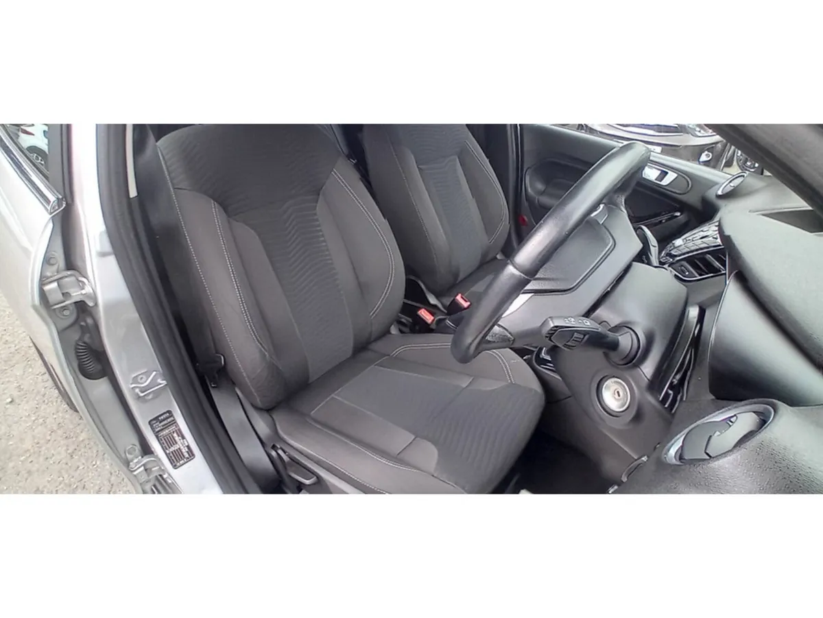 Ford Fiesta Hatchback, Petrol, 2016, Silver