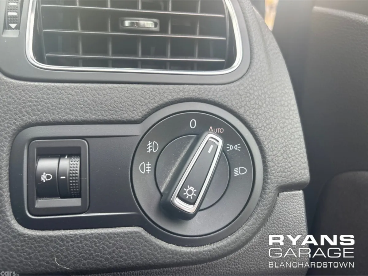 Volkswagen Polo Hatchback, Petrol, 2017, Red