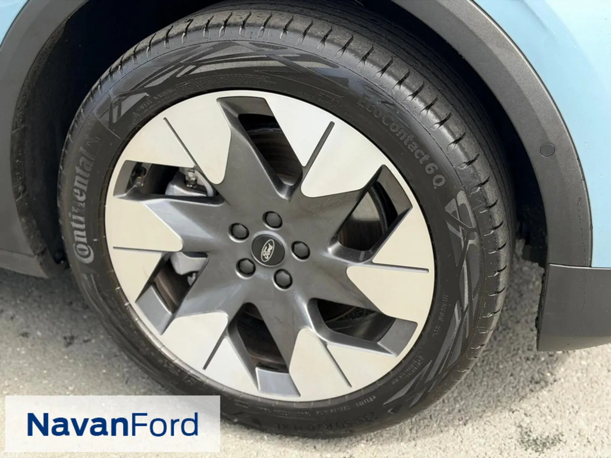 Ford Explorer SUV, Electric, 2026, Blue