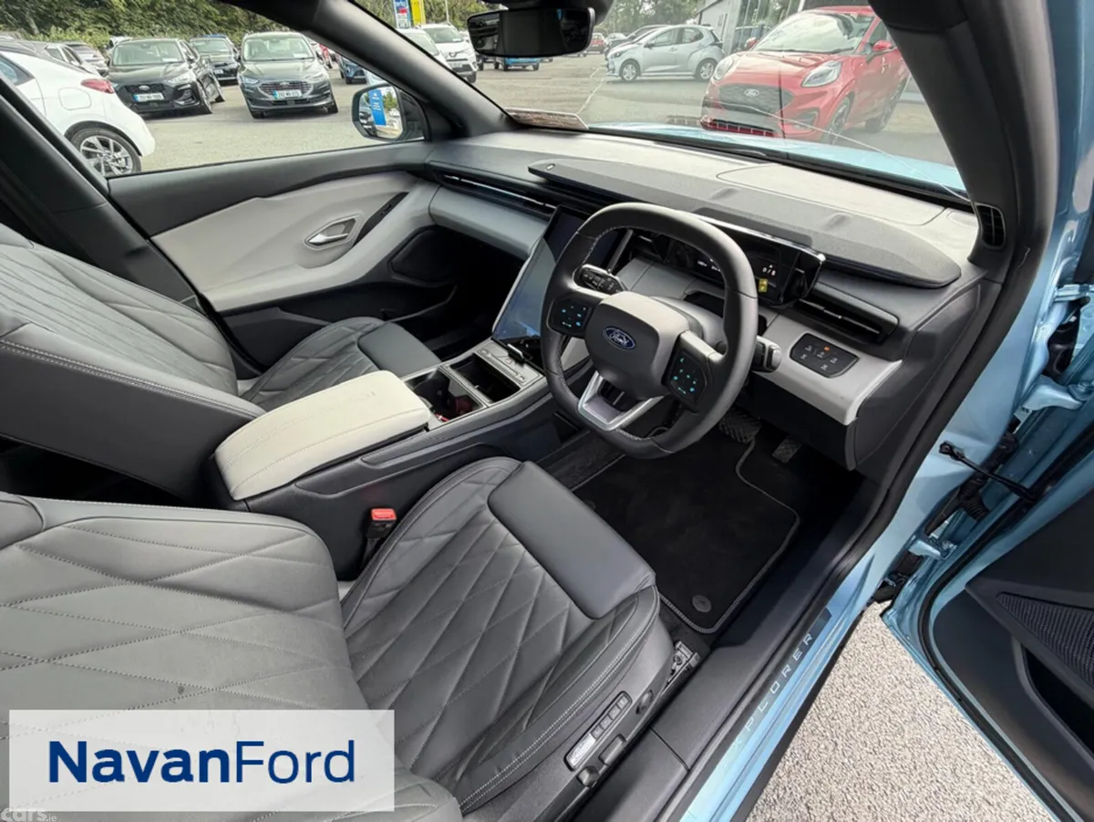 Ford Explorer SUV, Electric, 2026, Blue