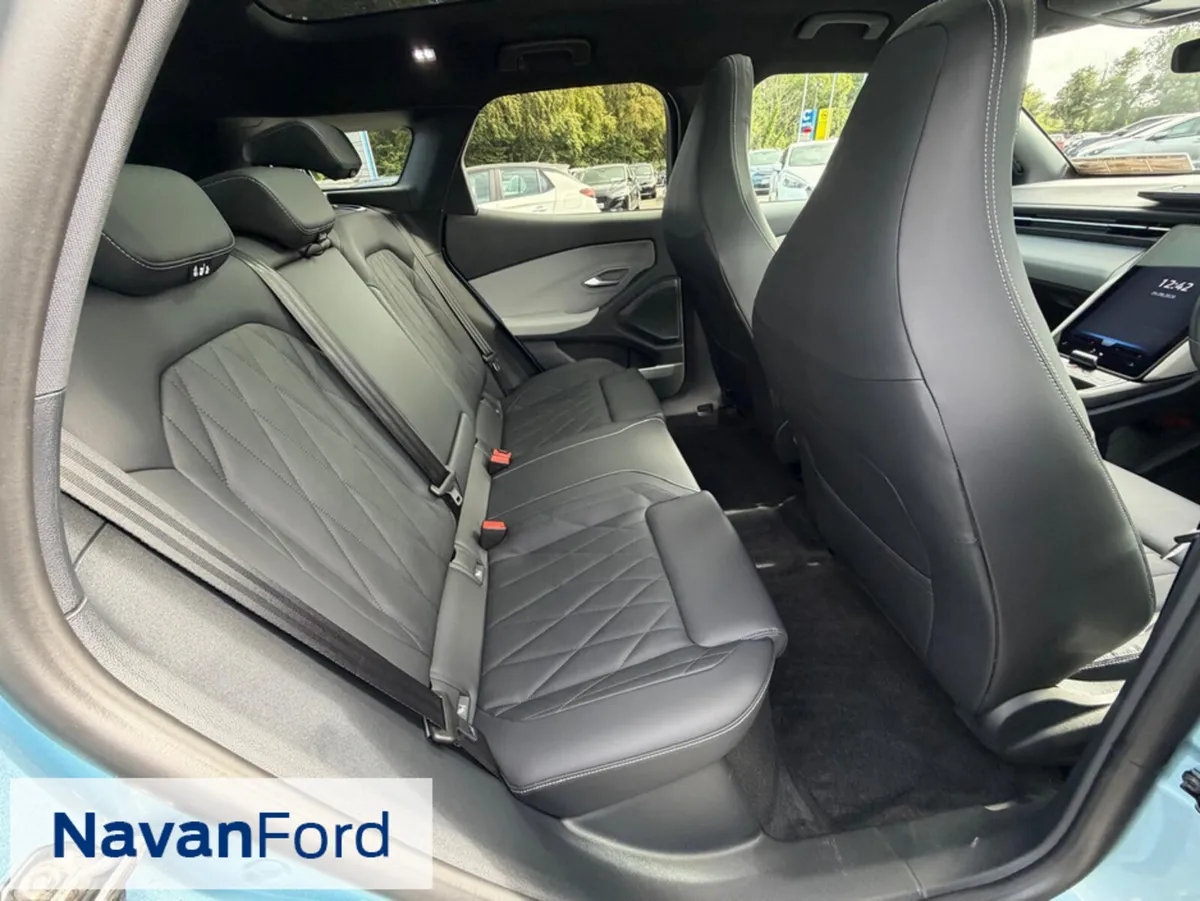 Ford Explorer SUV, Electric, 2026, Blue