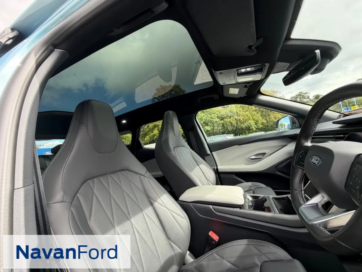 Ford Explorer SUV, Electric, 2026, Blue