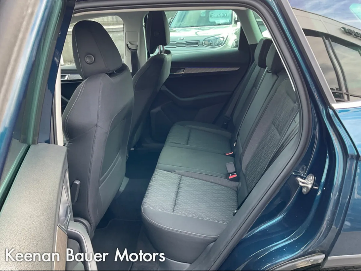 Skoda Karoq SUV, Diesel, 2023, Blue