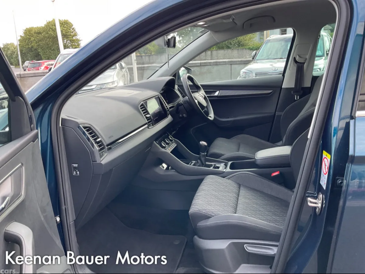 Skoda Karoq SUV, Diesel, 2023, Blue