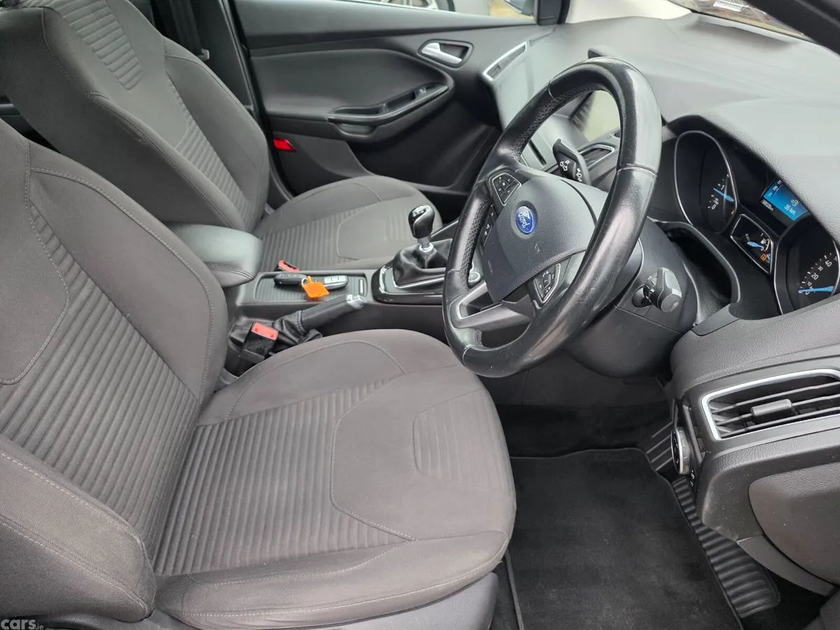 Ford Focus Saloon, Diesel, 2015, Grey