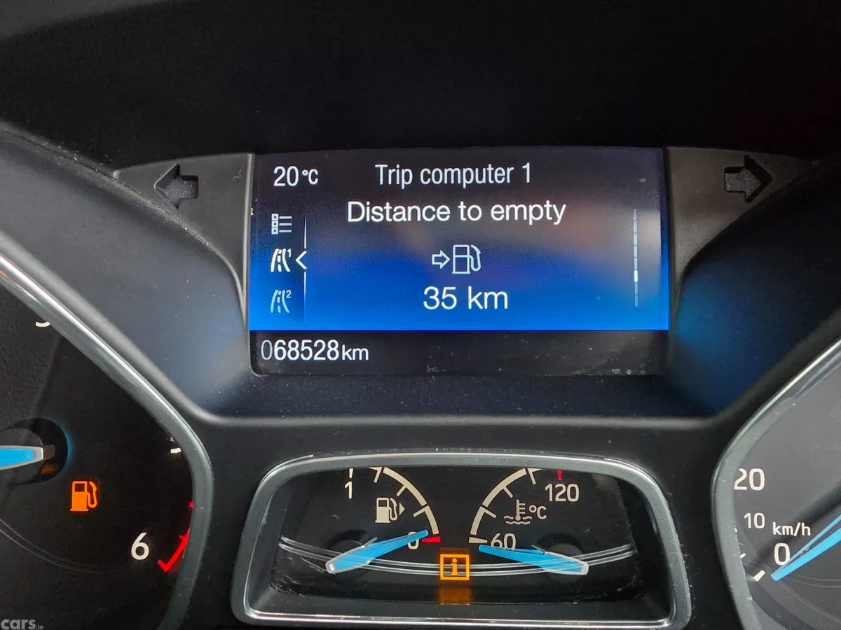 Ford Focus Saloon, Diesel, 2015, Grey