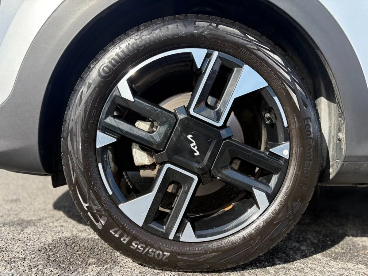 Kia Stonic Estate, Petrol Hybrid, 2026, Grey