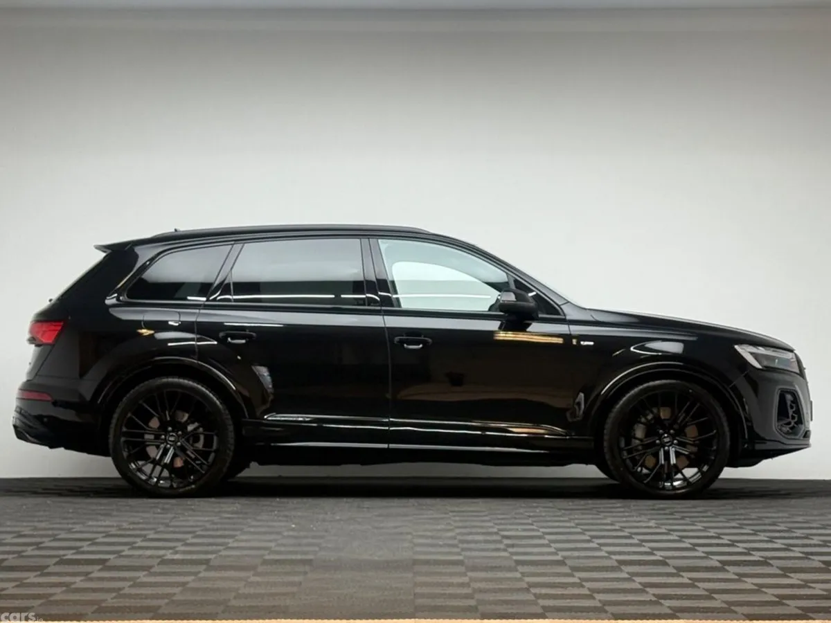 Audi Q7 SUV, Petrol Plug-in Hybrid, 2025, Black