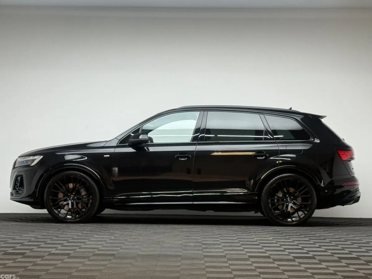 Audi Q7 SUV, Petrol Plug-in Hybrid, 2025, Black