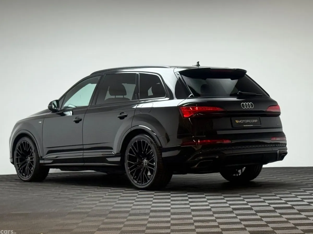 Audi Q7 SUV, Petrol Plug-in Hybrid, 2025, Black
