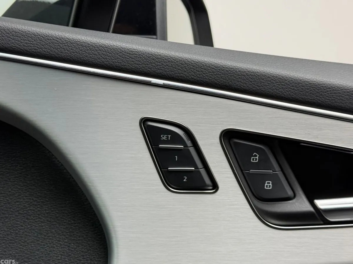 Audi Q7 SUV, Petrol Plug-in Hybrid, 2025, Black