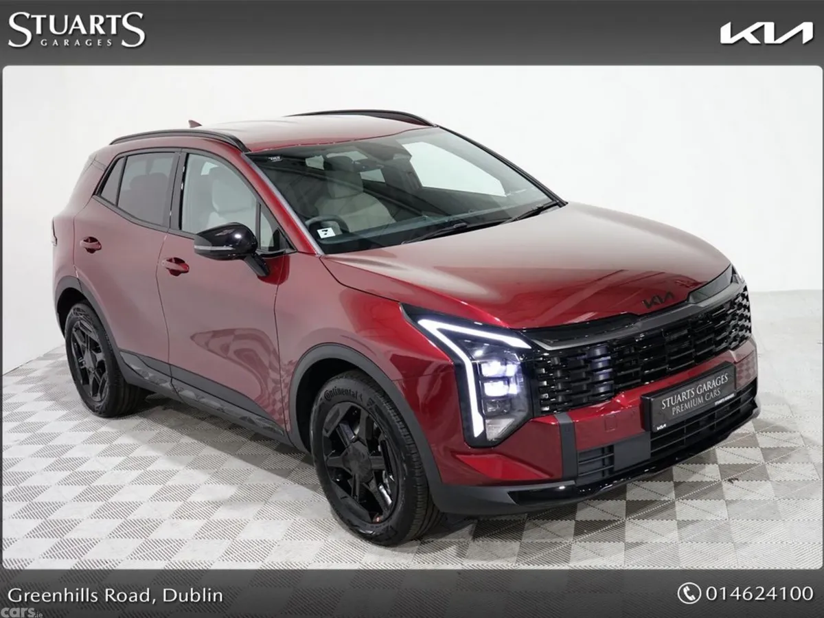 Kia Sportage MPV, Petrol Hybrid, 2026, Red