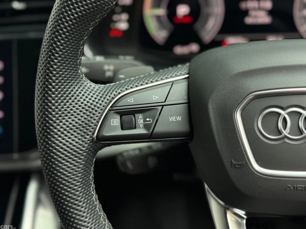 Audi Q7 SUV, Petrol Plug-in Hybrid, 2025, Black