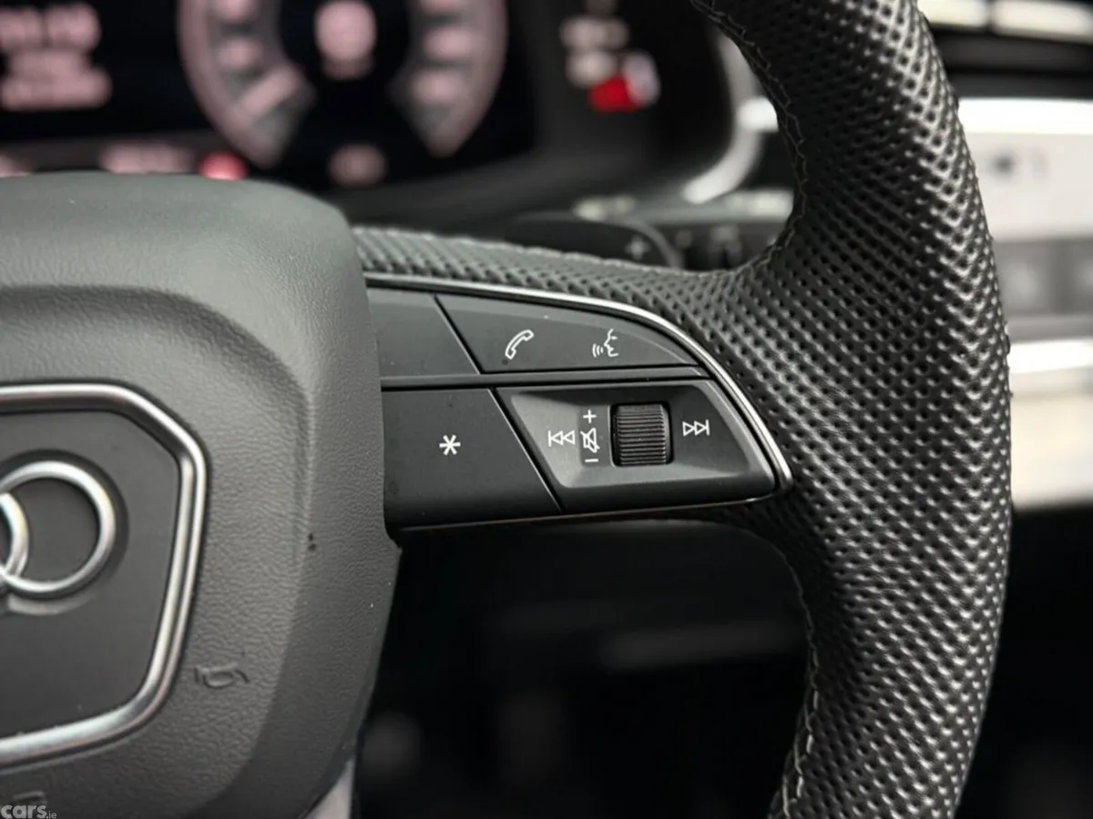 Audi Q7 SUV, Petrol Plug-in Hybrid, 2025, Black