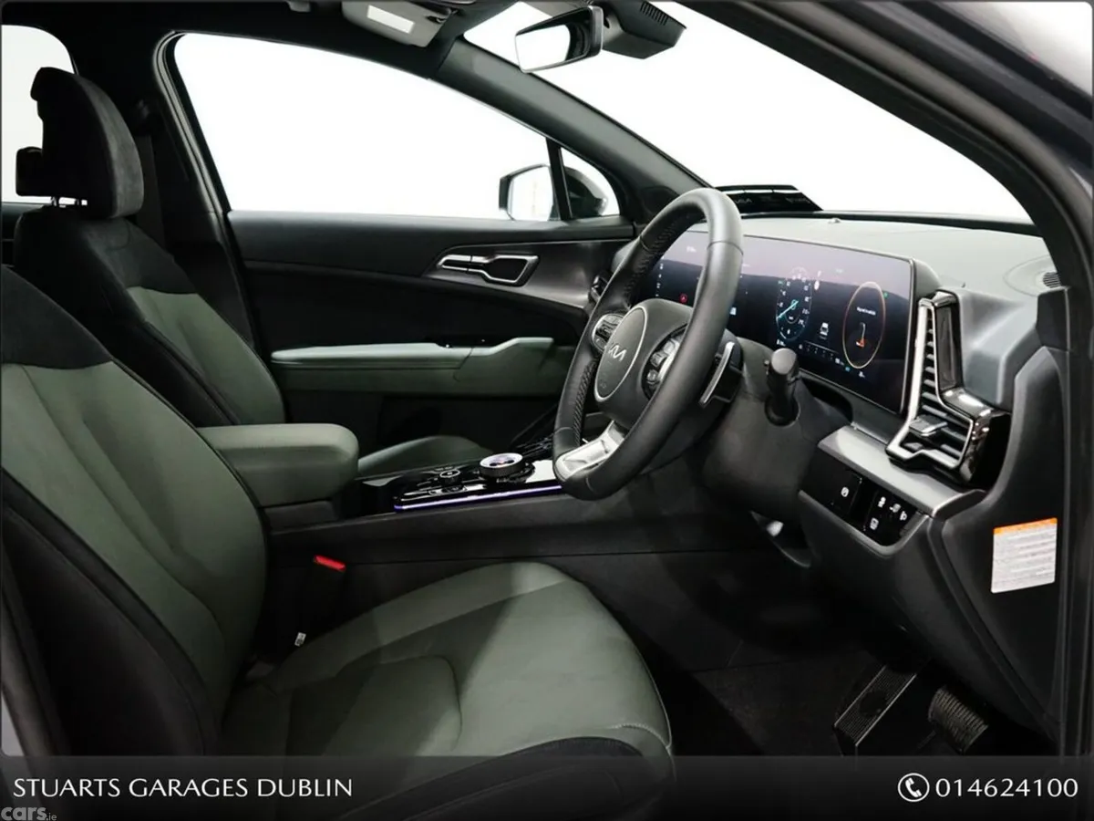 Kia Sportage MPV, Petrol Hybrid, 2025, Grey