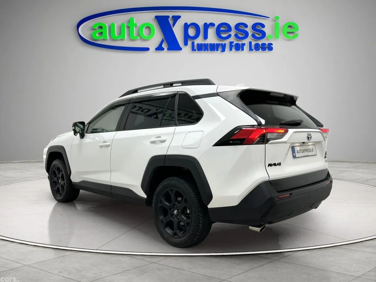Toyota RAV4 SUV, Petrol Hybrid, 2023, White