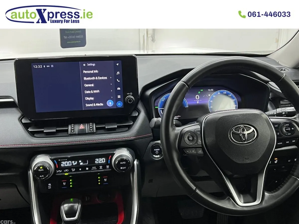 Toyota RAV4 SUV, Petrol Hybrid, 2023, White