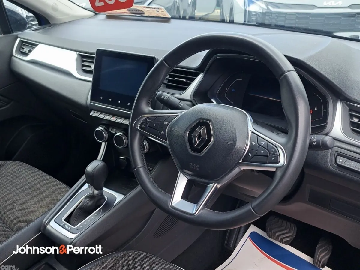 Renault Captur Hatchback, Petrol Hybrid, 2023, Blue
