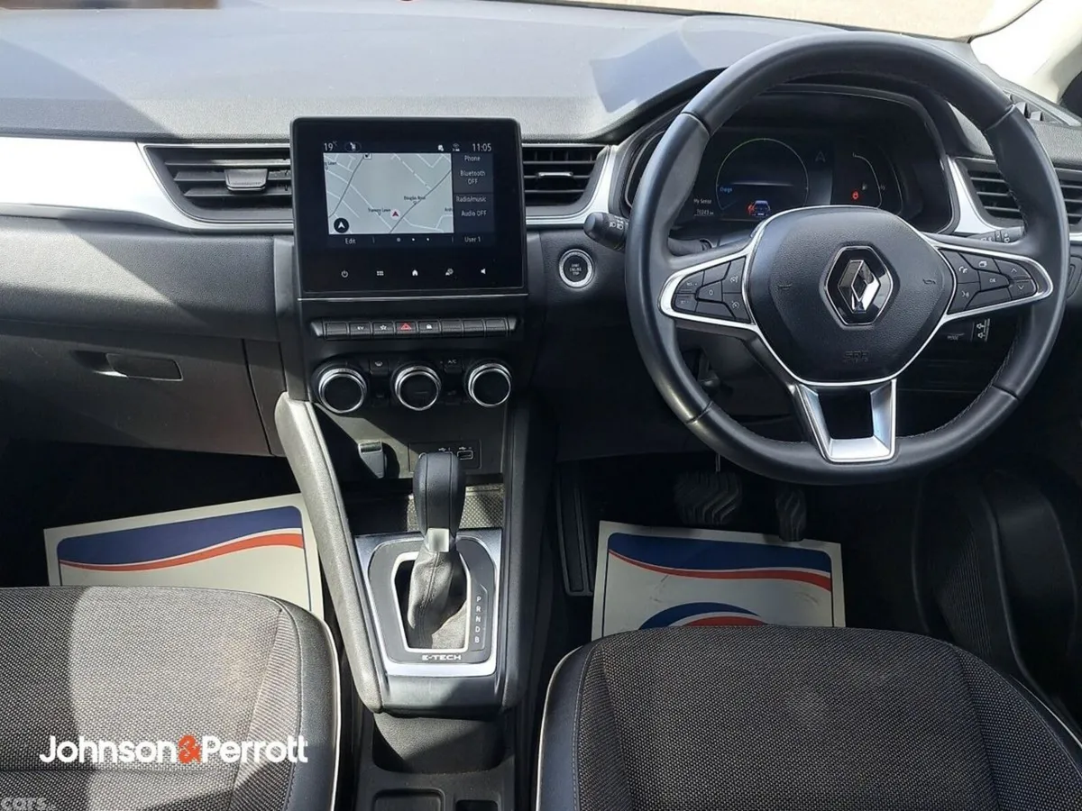 Renault Captur Hatchback, Petrol Hybrid, 2023, Blue
