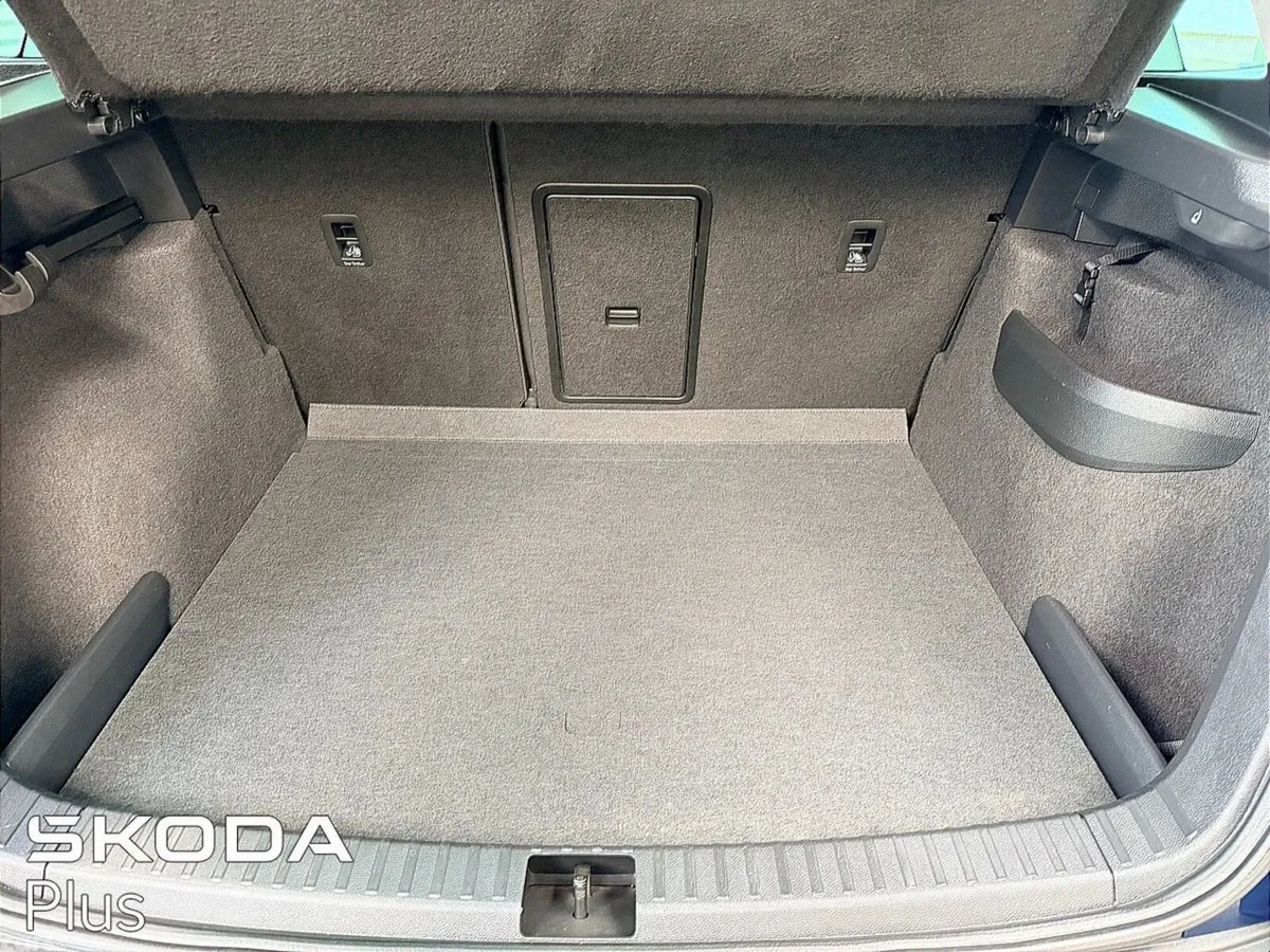 Skoda Karoq SUV, Diesel, 2020, Blue