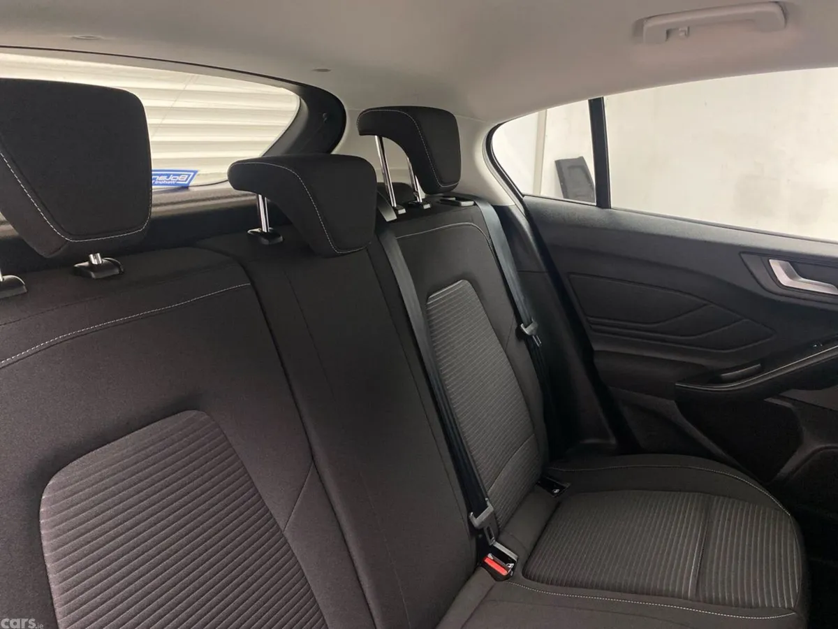 Ford Focus Hatchback, Petrol, 2024, White