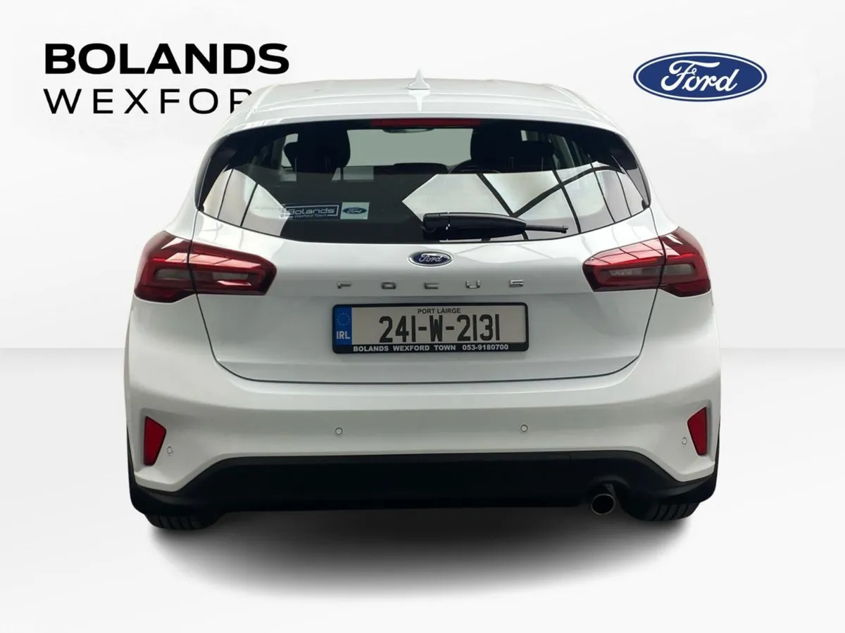 Ford Focus Hatchback, Petrol, 2024, White