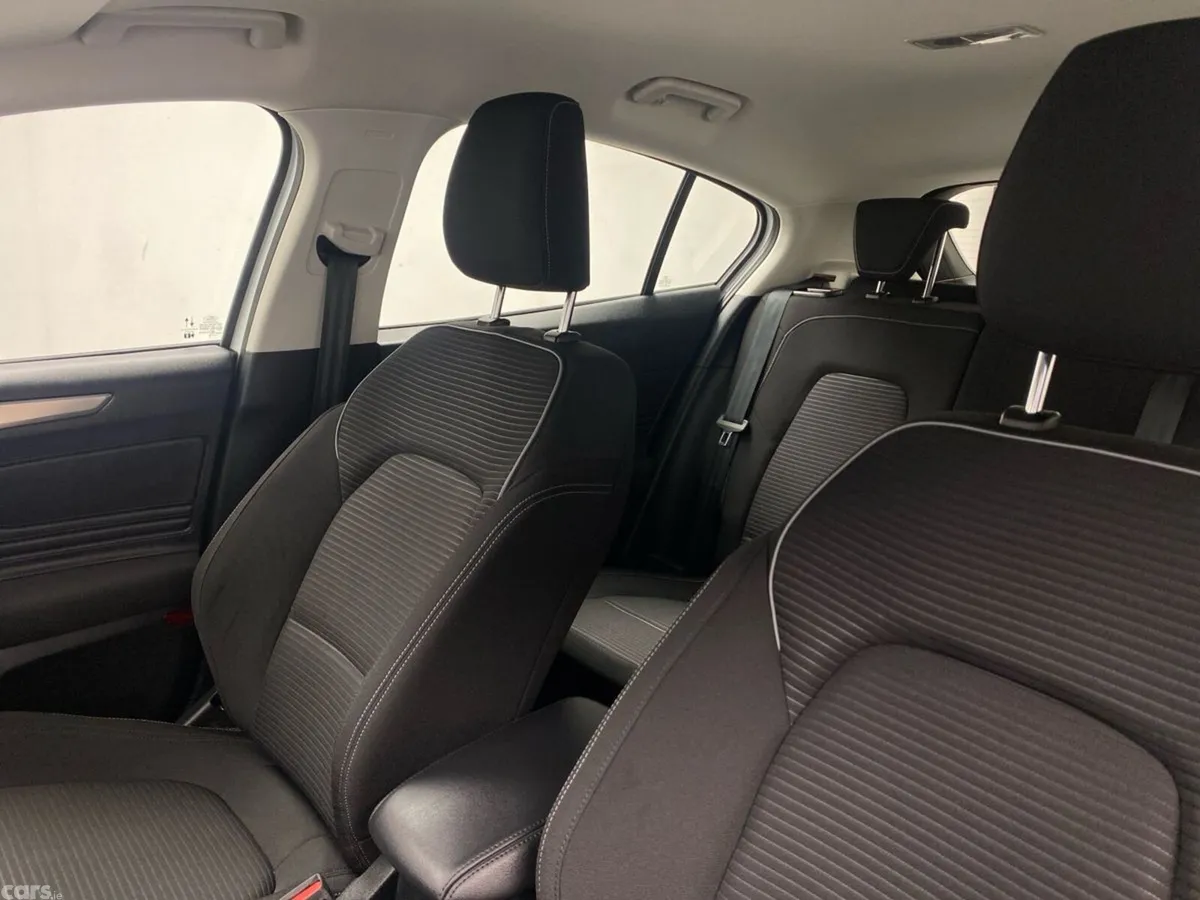 Ford Focus Hatchback, Petrol, 2024, White