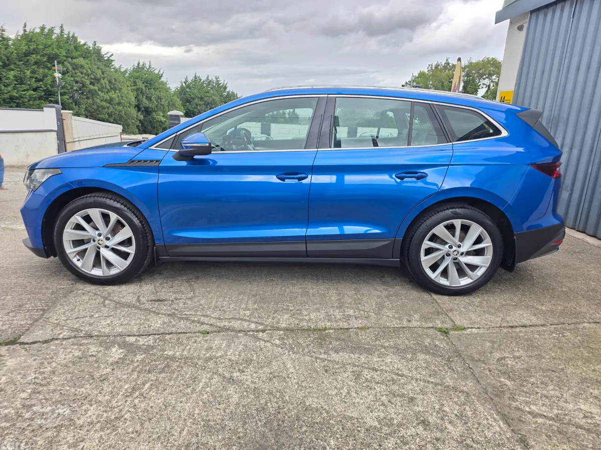 Skoda Enyaq Estate/Jeep, Electric, 2022, Blue