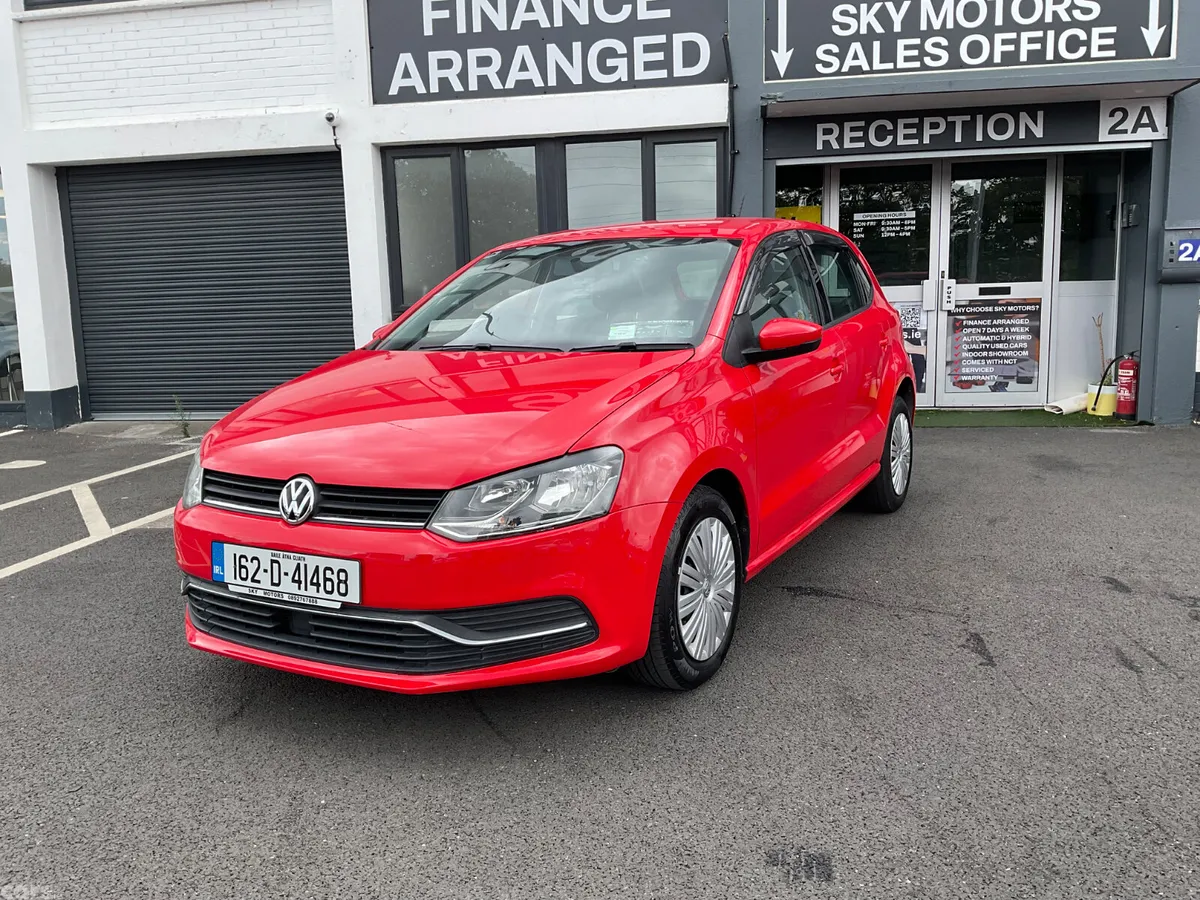 Volkswagen Polo Hatchback, Petrol, 2016, Red