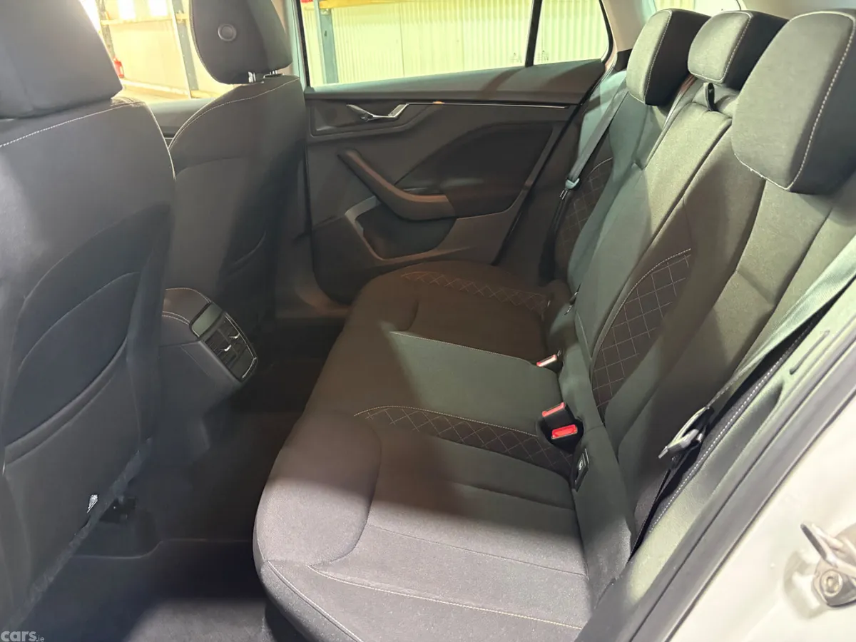 Skoda Kamiq Hatchback, Petrol, 2020, White
