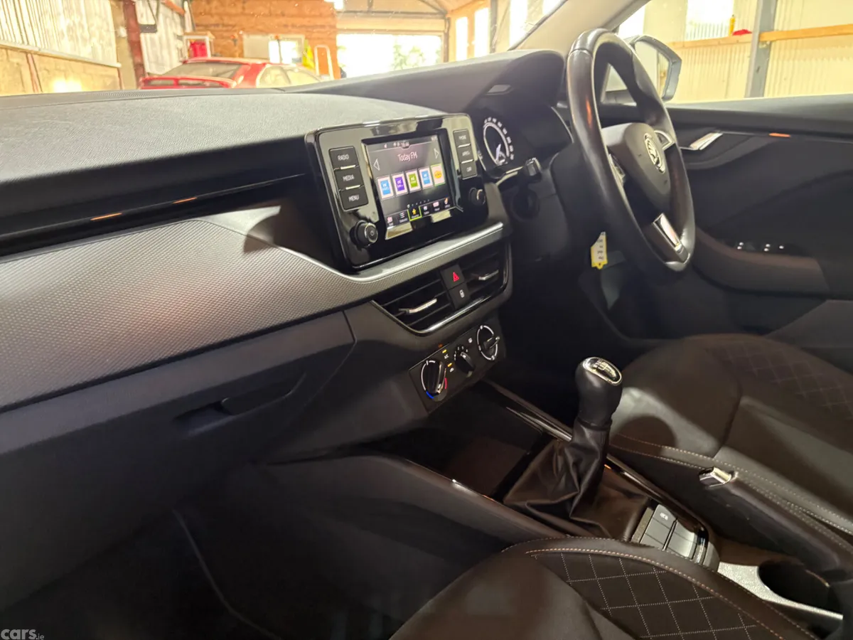 Skoda Kamiq Hatchback, Petrol, 2020, White