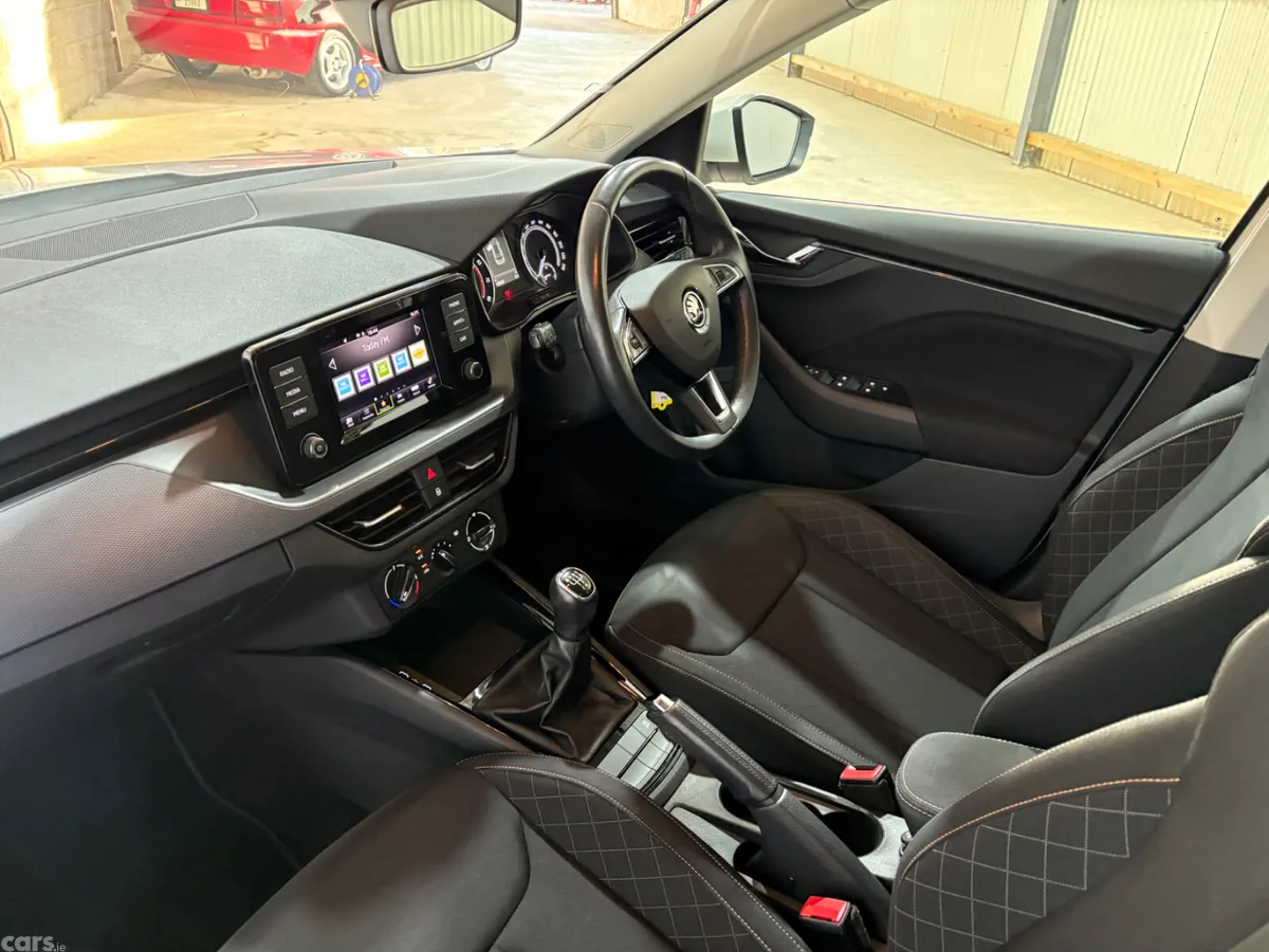 Skoda Kamiq Hatchback, Petrol, 2020, White