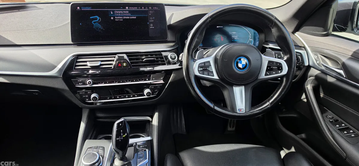 BMW 5-Series Estate, Petrol Hybrid, 2022, Grey