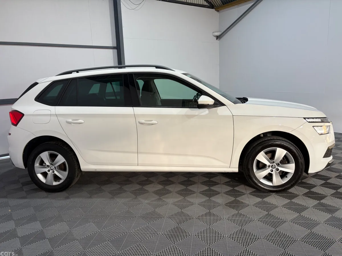 Skoda Kamiq Hatchback, Petrol, 2020, White