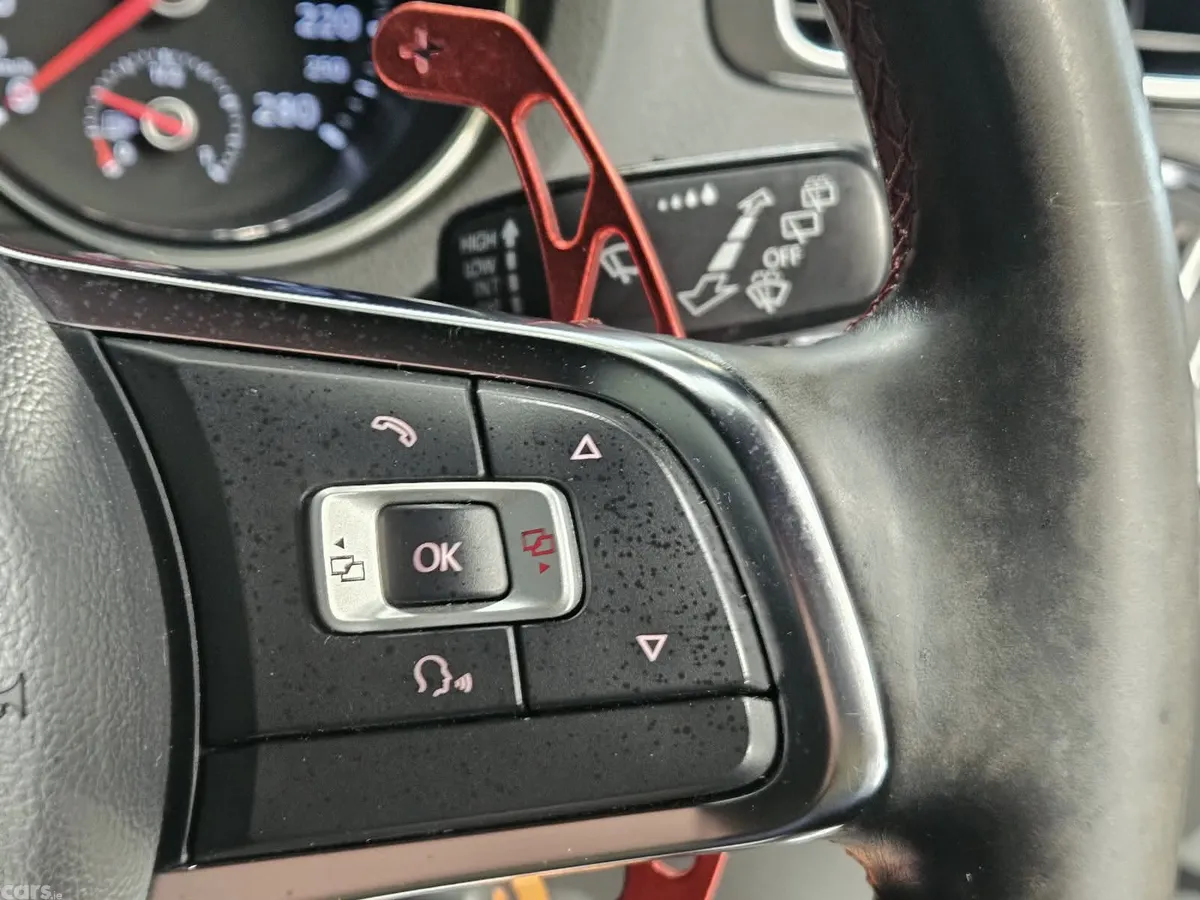 Volkswagen Polo Hatchback, Petrol, 2015, White