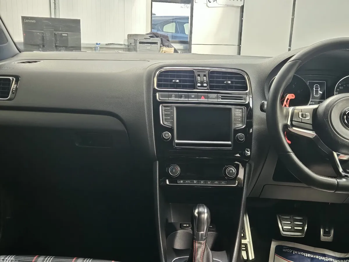 Volkswagen Polo Hatchback, Petrol, 2015, White