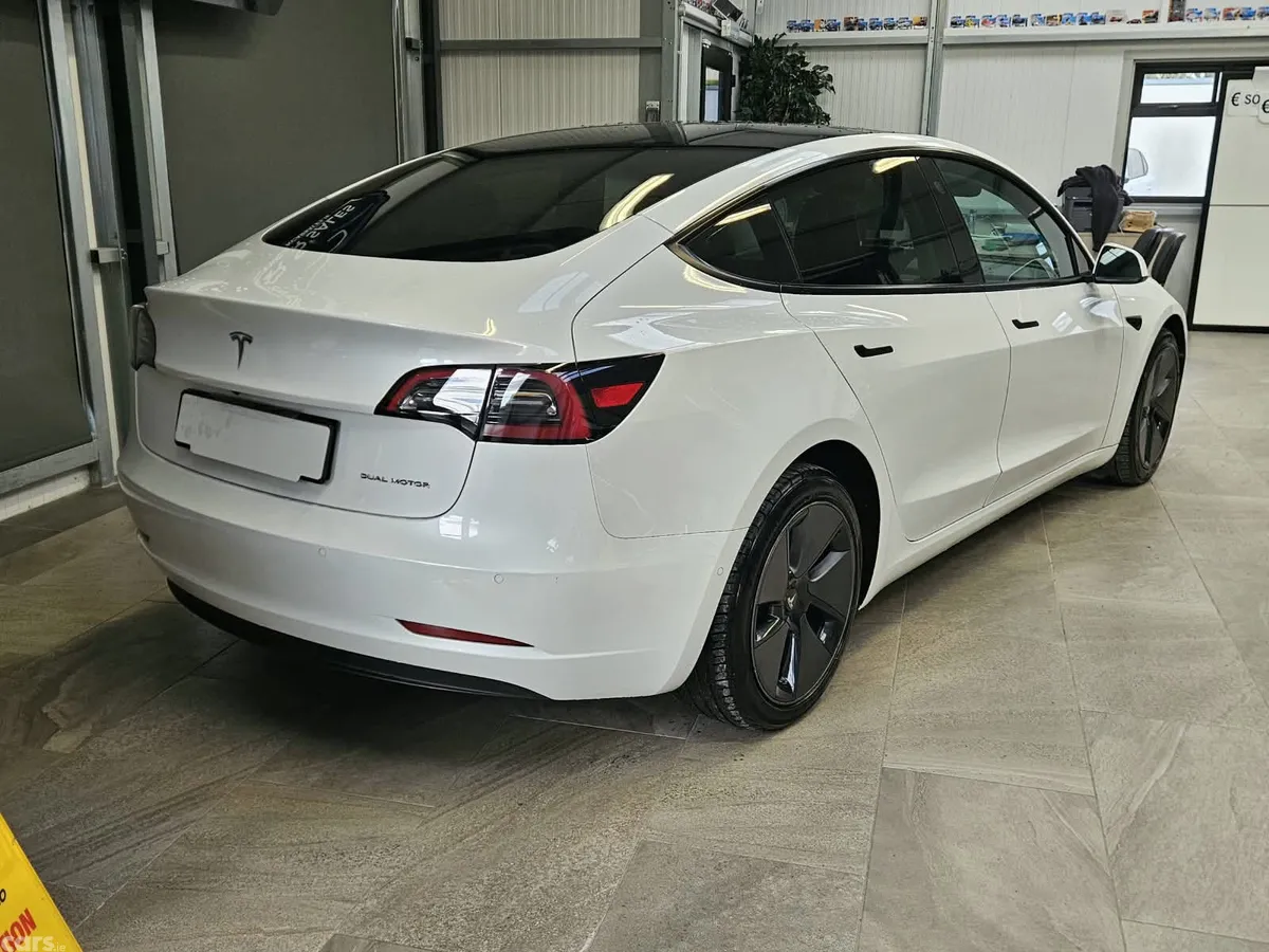 Tesla Model 3 Saloon, Electric, 2022, White