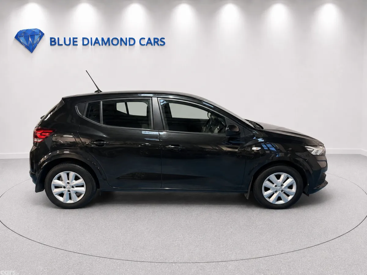 Dacia Sandero Hatchback, Petrol Gas, 2022, Black
