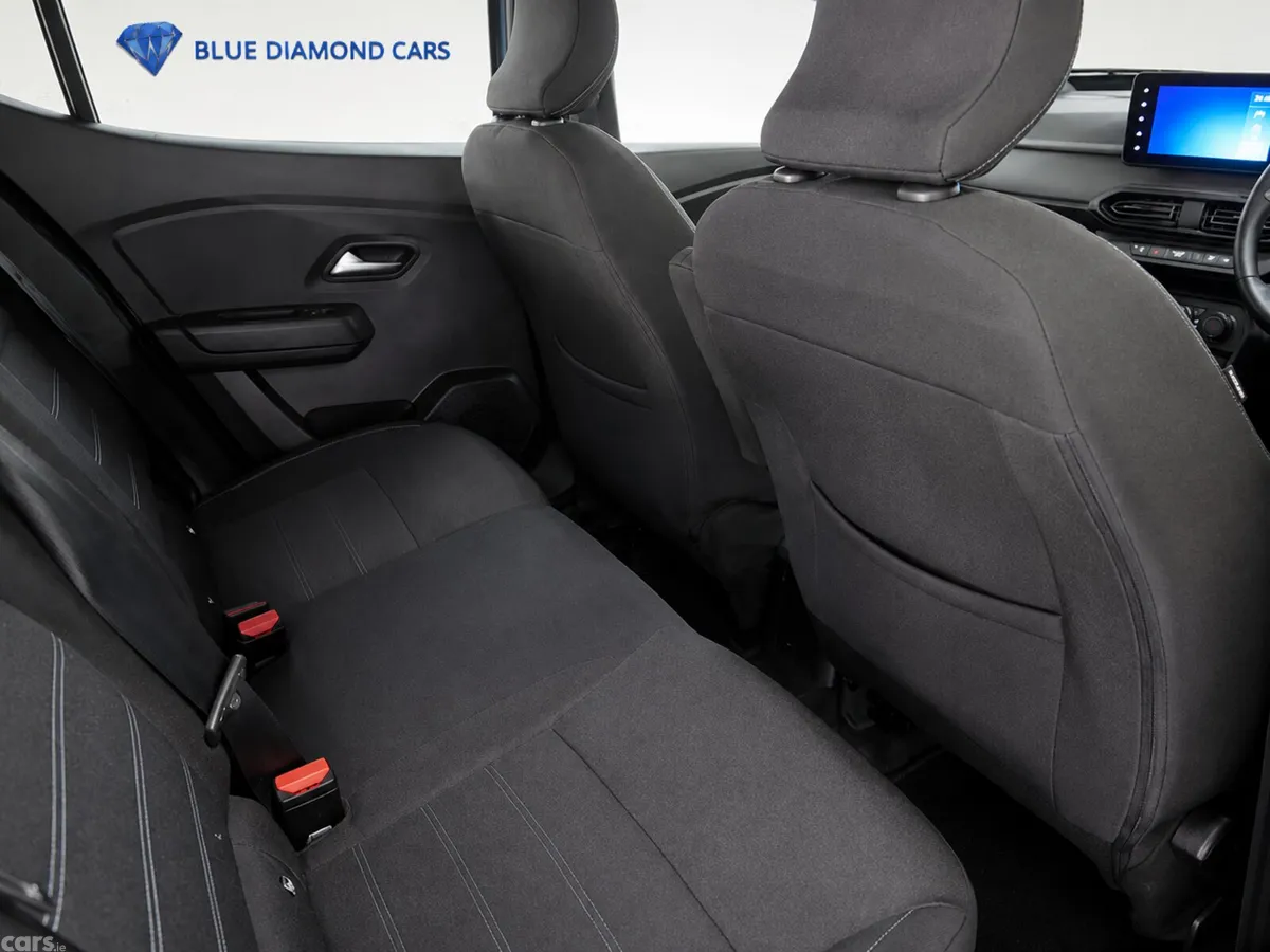 Dacia Sandero Hatchback, Petrol Gas, 2022, Black