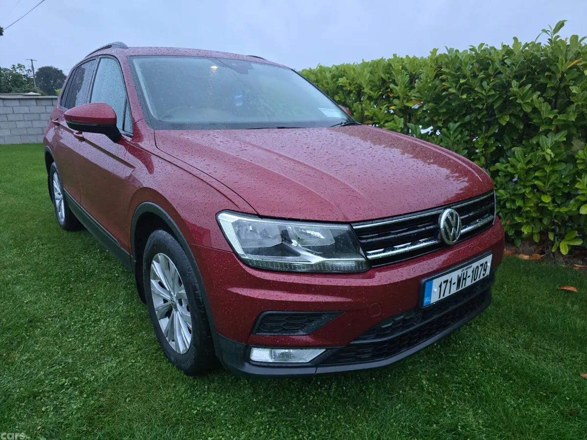 Volkswagen Tiguan SUV, Diesel, 2017, Red