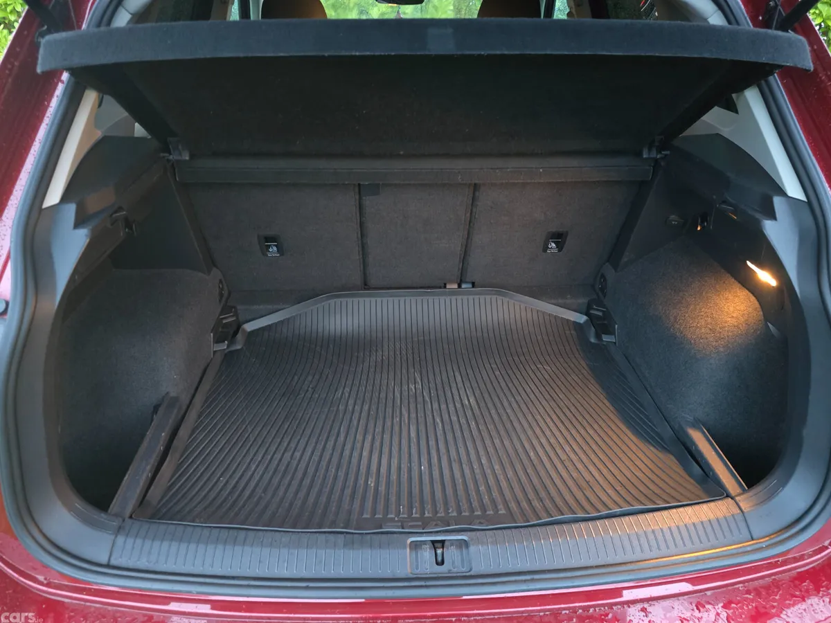 Volkswagen Tiguan SUV, Diesel, 2017, Red