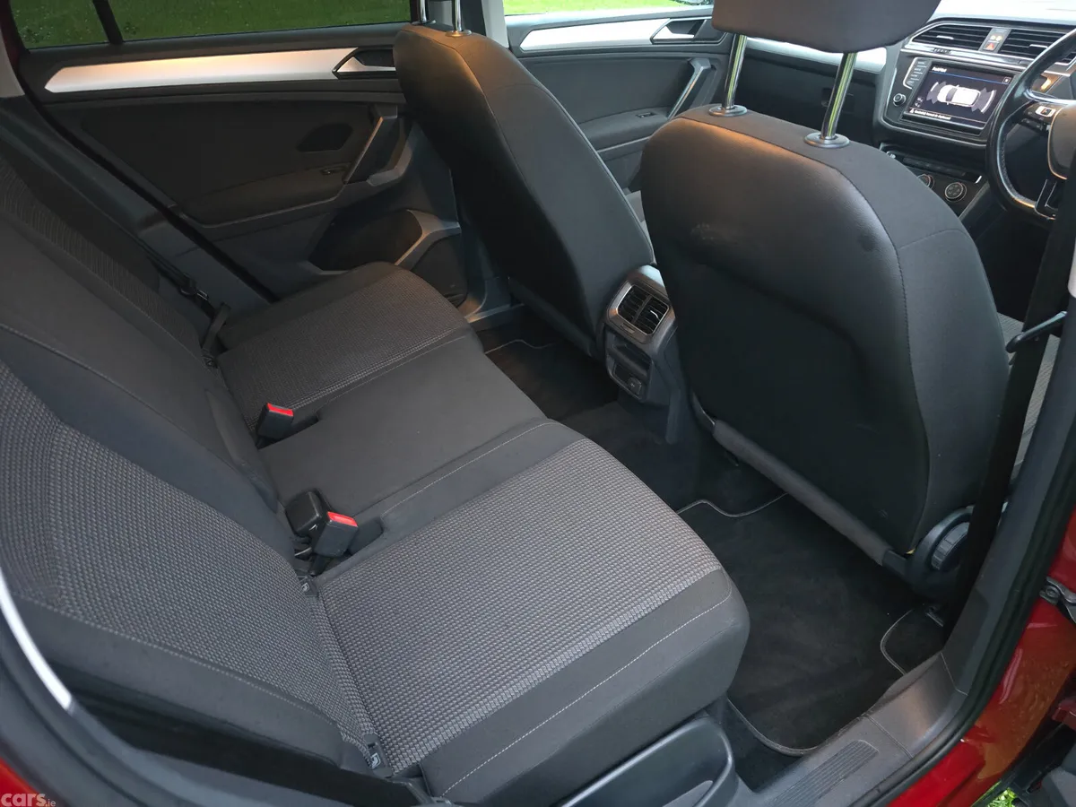 Volkswagen Tiguan SUV, Diesel, 2017, Red