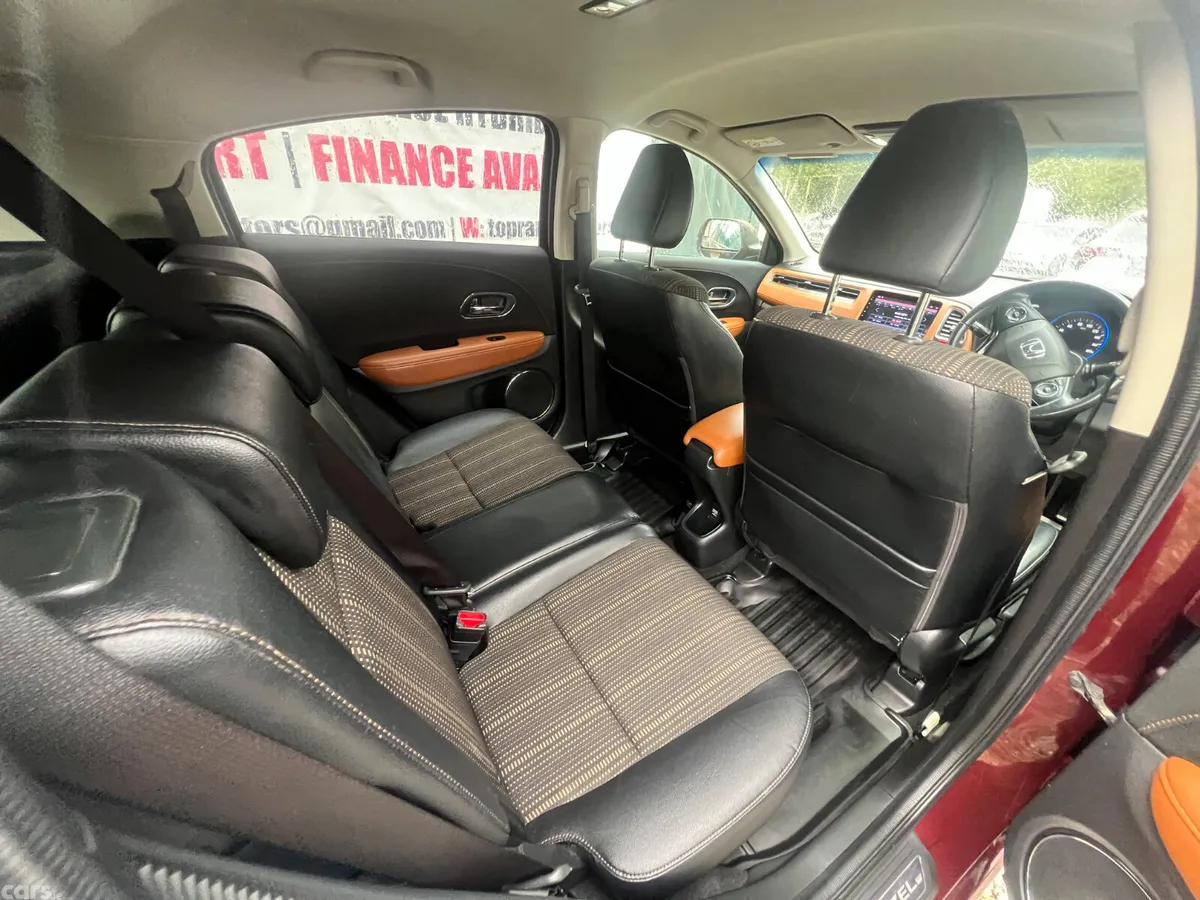 Honda Vezel MPV, Petrol Hybrid, 2015, Red